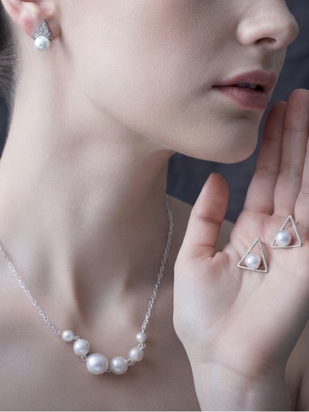 Silver and pearl fashion jewelry Earrings necklace 3 Piece Set. NWT